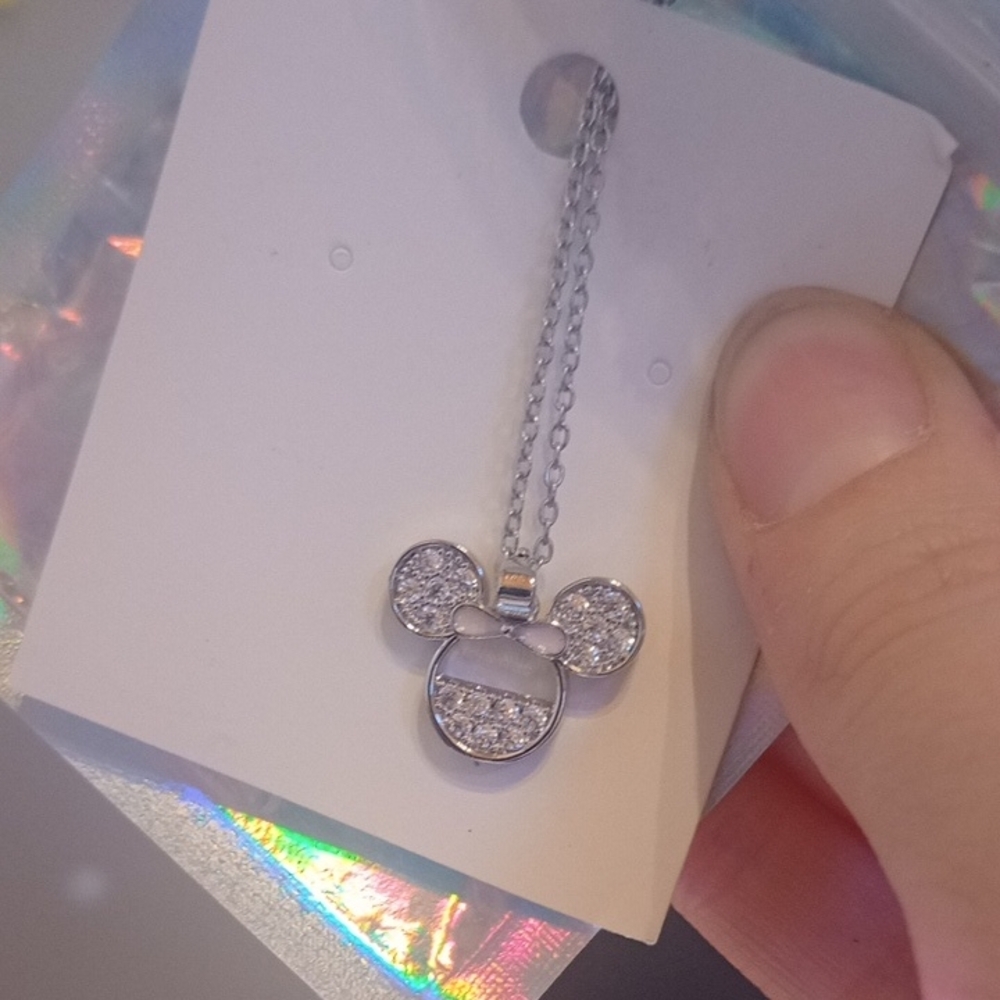 ♥️Individually $10 Or Bundle 3/$26 Silver Minnie Mouse Inspired Necklace 🩶